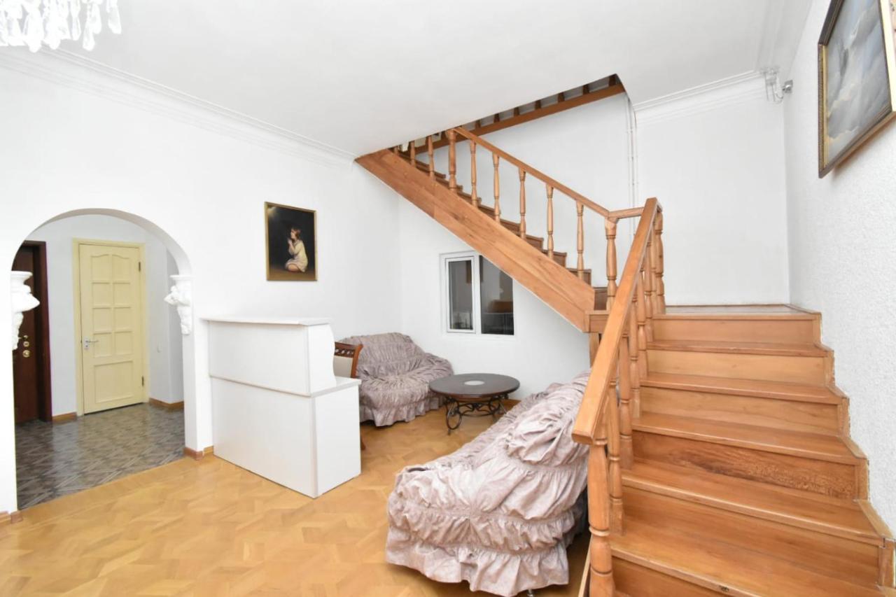 Guesthouses Opera Erywań Zewnętrze zdjęcie